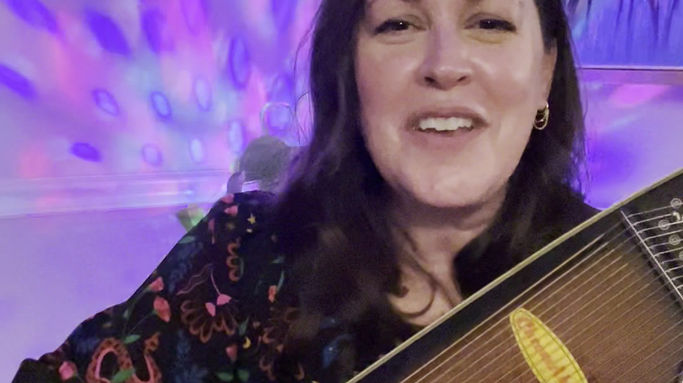 Valentine's Day Tribute to Mitch & Mickey, Queen Catherine O'Hara